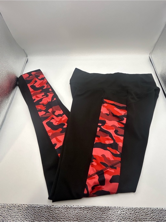 POP Fit Pants - POP Fit Yoga Activeware Black Leggings with Red Camo Side Panels